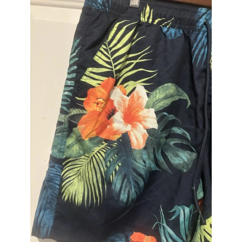 Matix Shorts Performance Hybrid Board‎  Swim Trunks Floral Hawaiian Men's Medium